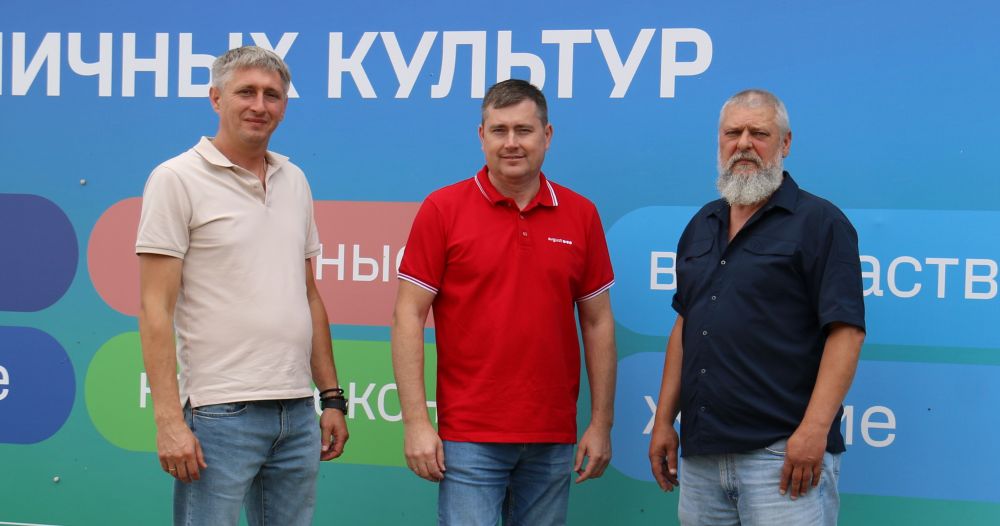 Слева направо: С. Г. Платонов, А. В. Орлов и Ю. Ю. Богусловский